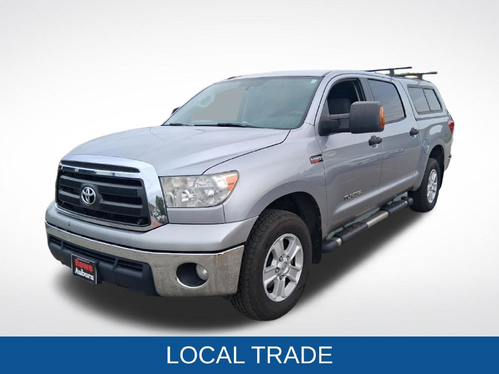 Used 2012 Toyota Tundra 4x4 CrewMax w/ Tow Pkg image 3