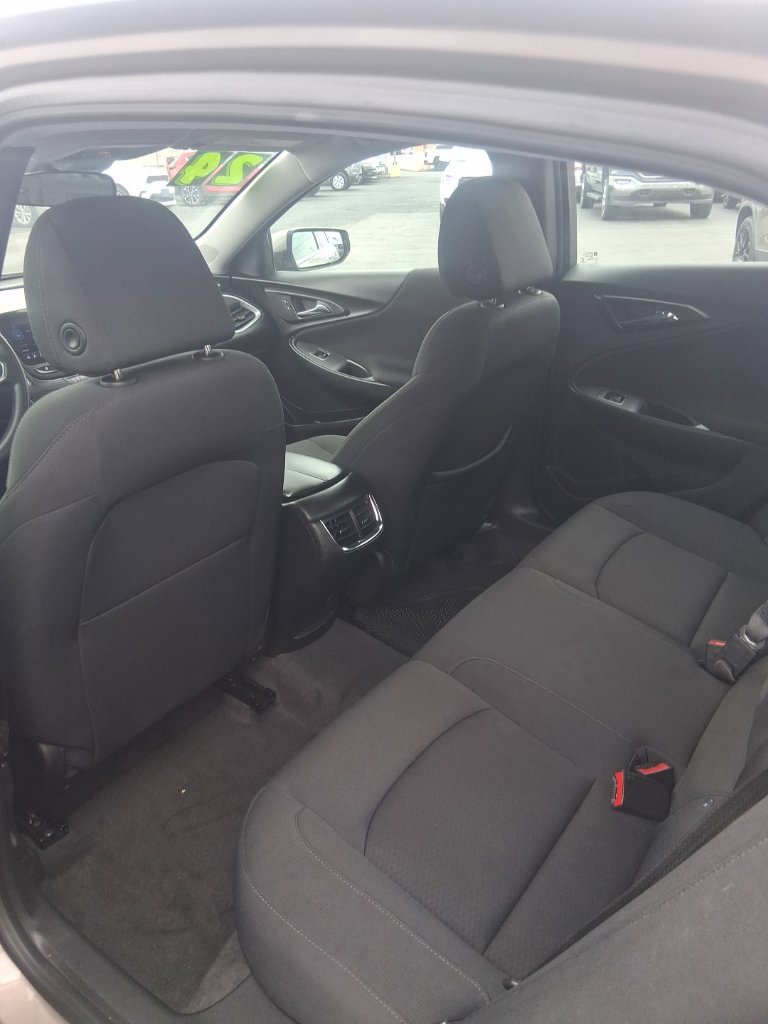 Used 2024 Chevrolet Malibu LT FWD image 13