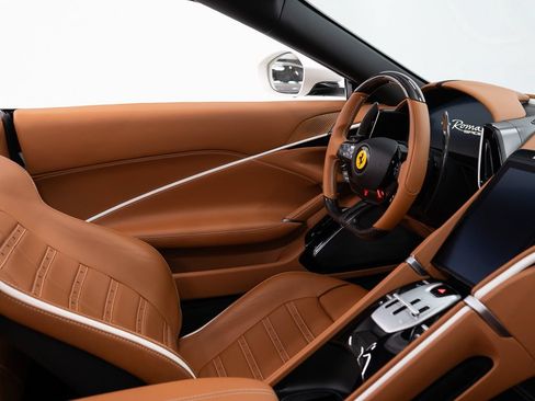 Used 2025 Ferrari Roma Spider RWD image 29
