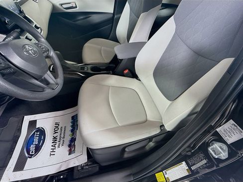 Certified 2022 Toyota Corolla LE image 24