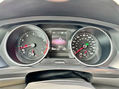 Used 2018 Volkswagen Tiguan SE w/ Panoramic Sunroof Package image 20