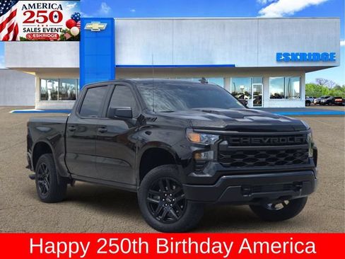 Used 2025 Chevrolet Silverado 1500 Custom Trail Boss w/ Turbomax Blackout Package AWD/4WD image 1