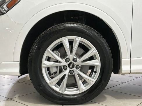 Used 2025 Audi Q3 2.0T Premium w/ Convenience Package image 17