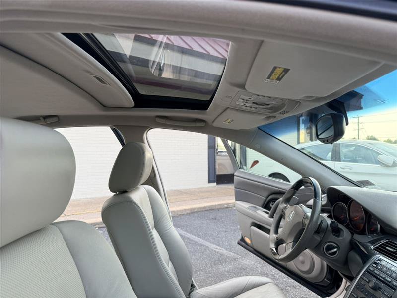 Used 2010 Acura RL w/ Technology Package AWD/4WD image 13