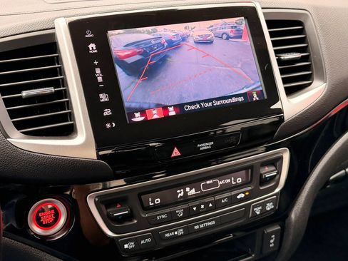 Used 2017 Honda Ridgeline Black Edition image 17