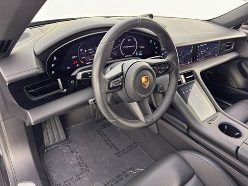 Used 2022 Porsche Taycan 4S image 14