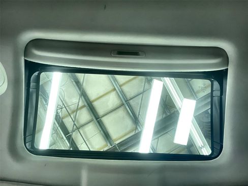 Used 2021 Honda Insight Touring image 30