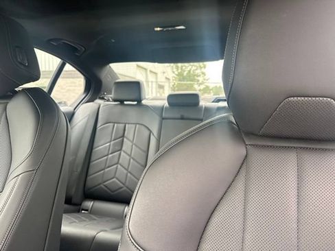 Used 2024 BMW 530i xDrive w/ Premium Package AWD/4WD image 19