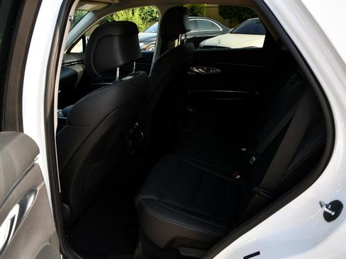 Used 2025 Genesis GV70 2.5T image 24