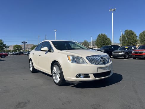 Used 2016 Buick Verano Leather w/ Experience Buick Package FWD image 8