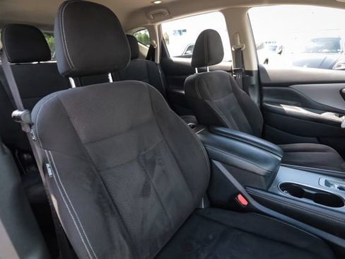 Used 2019 Nissan Murano S FWD image 37