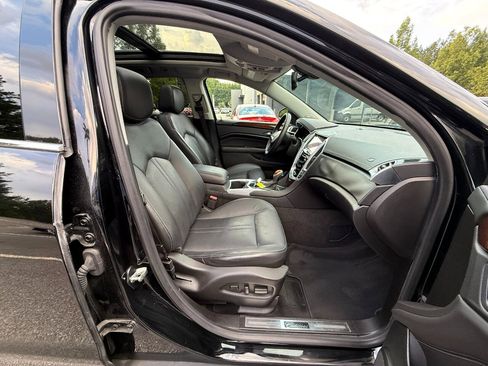 Used 2016 Cadillac SRX Luxury image 15