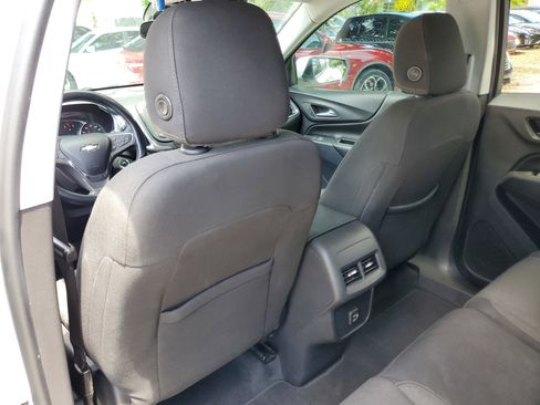 Used 2020 Chevrolet Equinox LT image 12
