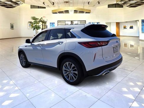 New 2025 INFINITI QX50 Pure image 5