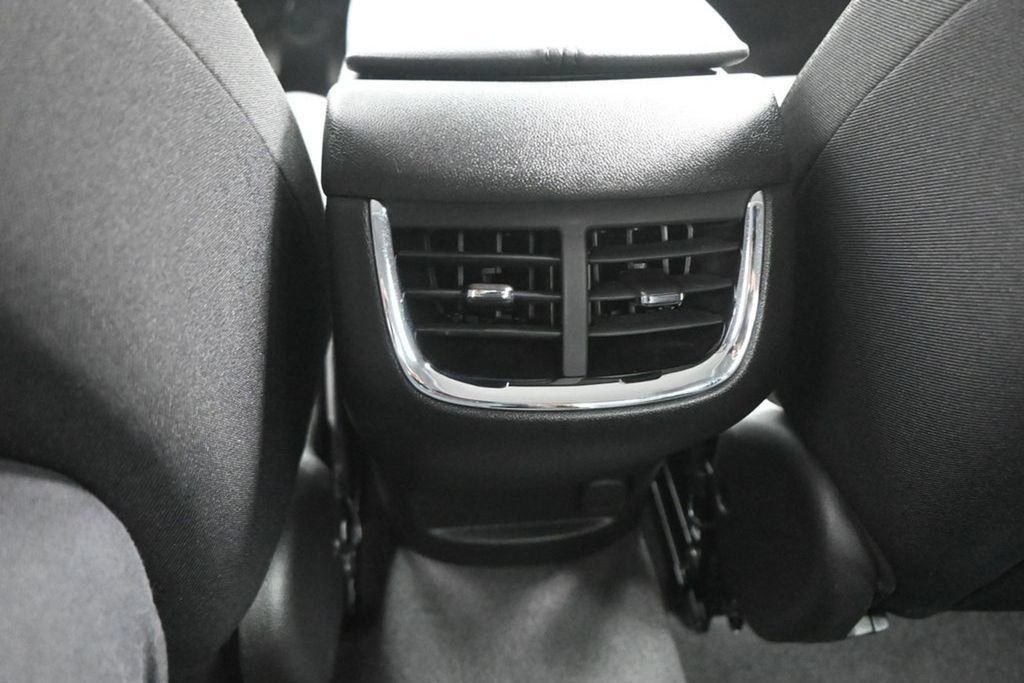 Used 2024 Chevrolet Malibu LT FWD image 23