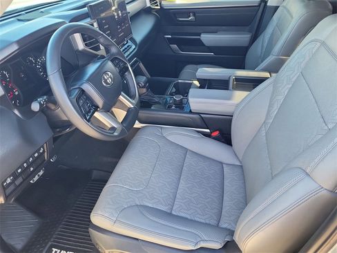 Used 2023 Toyota Tundra Limited image 7