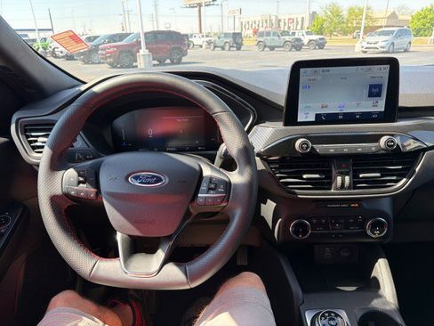 Used 2025 Ford Escape ST-Line image 23