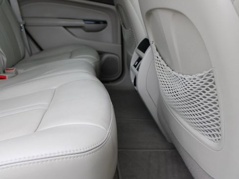 Used 2015 Cadillac SRX Luxury w/ Driver Awareness Package image 25