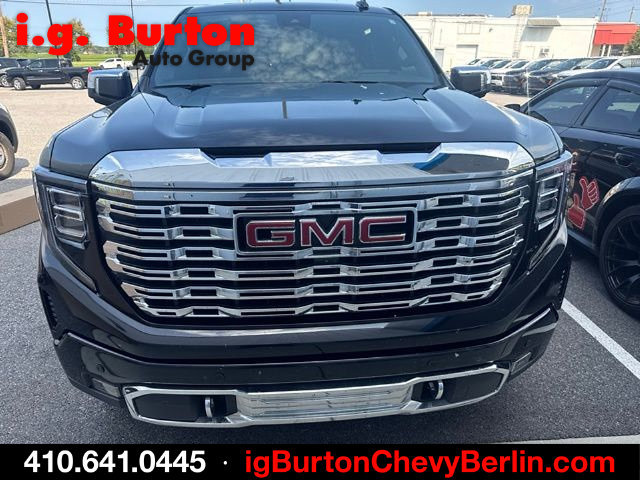 Used 2025 GMC Sierra 1500 Denali w/ Denali Reserve Package AWD/4WD image 4