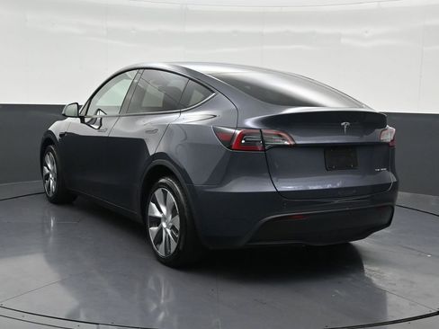 Used 2023 Tesla Model Y Long Range AWD/4WD image 3