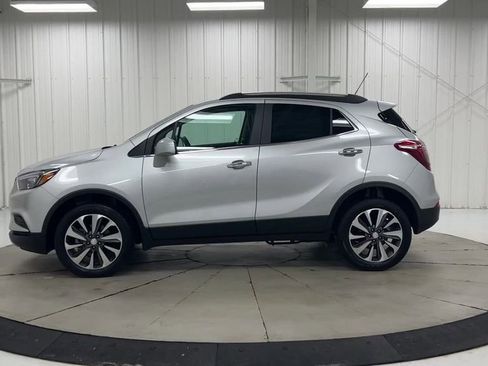 Used 2022 Buick Encore Preferred w/ Safety Package image 5