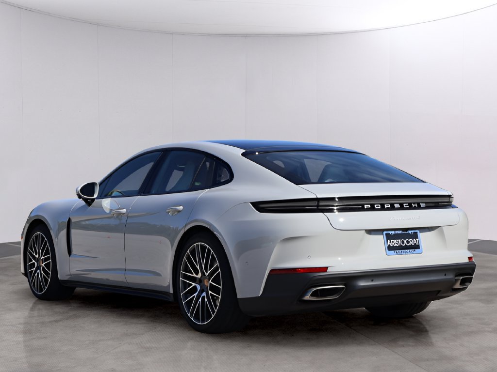 New 2026 Porsche Panamera image 3