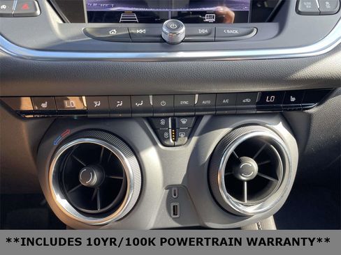 Used 2022 Chevrolet Blazer LT image 29