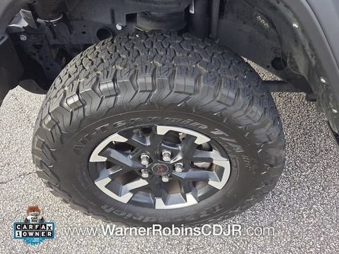 Used 2024 Jeep Wrangler Unlimited Rubicon w/ Technology Group AWD/4WD image 16