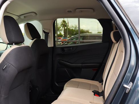 Used 2022 Ford Escape SE w/ Cold Weather Package FWD image 33