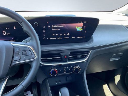 Used 2025 Buick Encore GX Preferred image 10