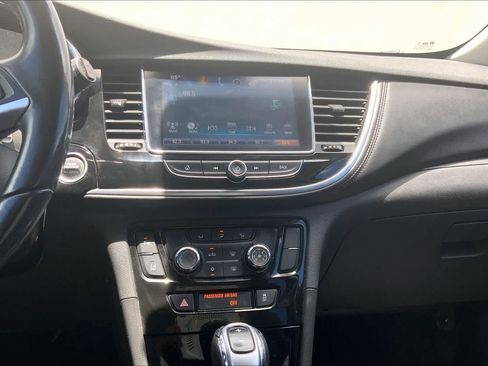 Used 2021 Buick Encore Preferred w/ Safety Package II FWD image 34