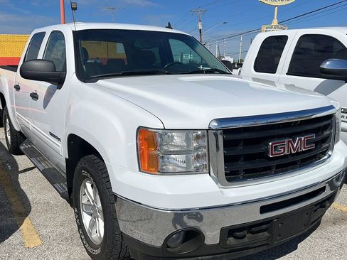 Used 2011 GMC Sierra 1500 SLE w/ Power Tech Package image 3