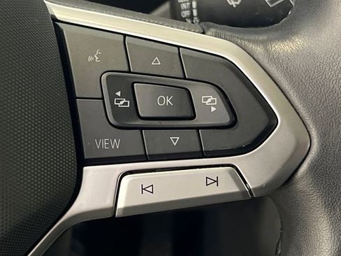 Certified 2024 Volkswagen Jetta SE FWD image 21