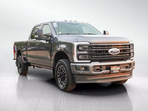 Used 2026 Ford F250 Platinum AWD/4WD image 7