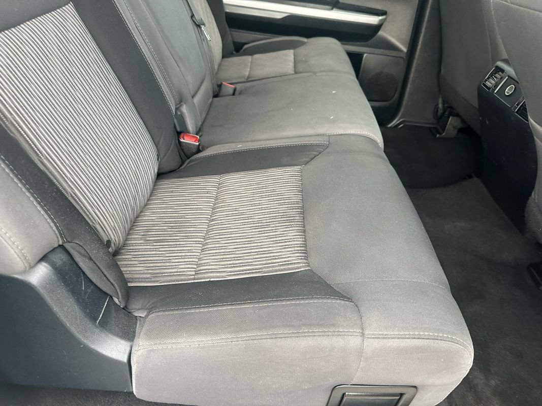 Used 2017 Toyota Tundra SR5 w/ SR5 Upgrade Package AWD/4WD image 24