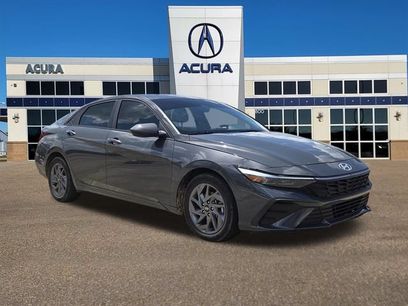 Used 2024 Hyundai Elantra SEL
