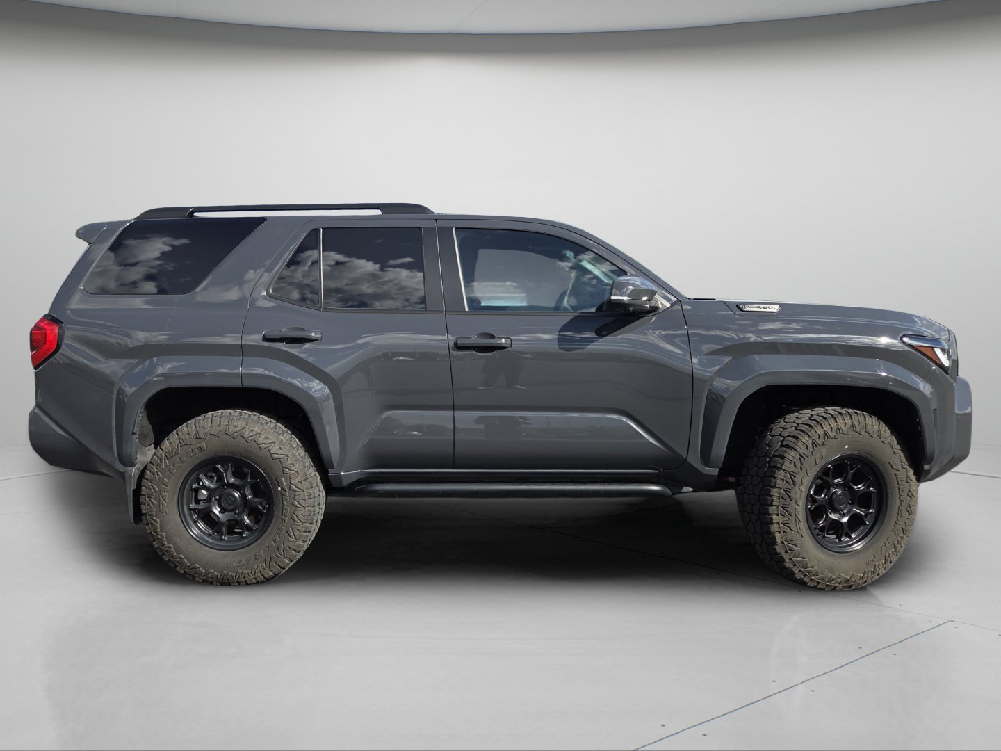 Used 2025 Toyota 4Runner Limited AWD/4WD image 29