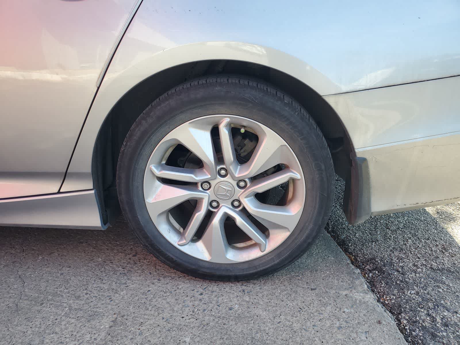 Used 2019 Honda Accord LX image 12