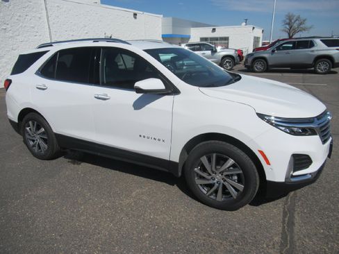 Certified 2023 Chevrolet Equinox Premier image 3