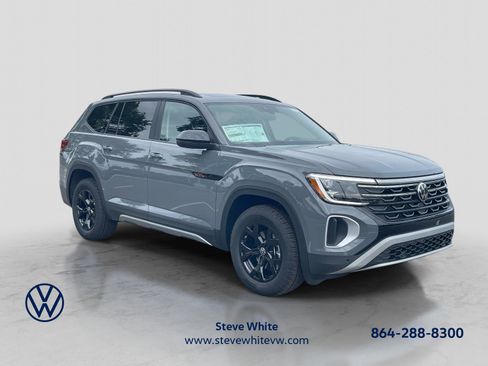 New 2026 Volkswagen Atlas Peak Edition AWD/4WD image 1