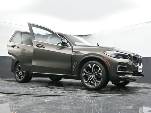 Used 2023 BMW X5 xDrive40i w/ Premium Package image 65