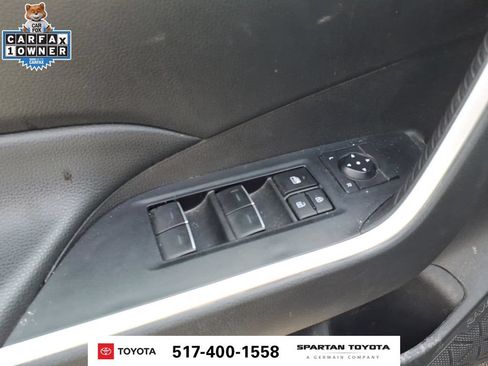 Used 2024 Toyota RAV4 XLE FWD image 13