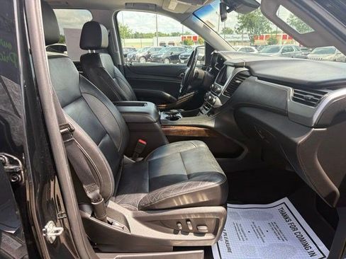 Used 2018 Chevrolet Suburban LT AWD/4WD image 23
