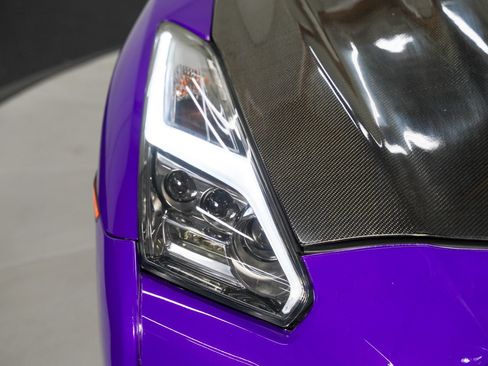 Used 2014 Nissan GT-R Premium AWD/4WD image 11