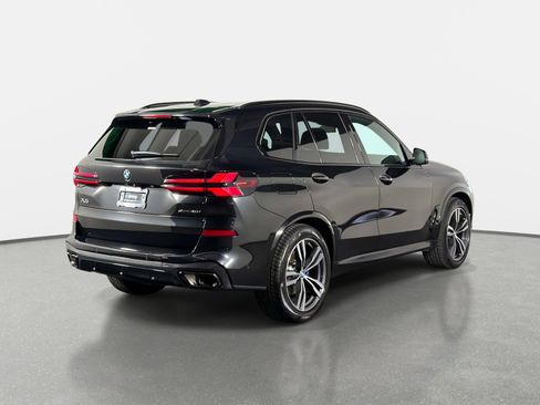 Used 2025 BMW X5 xDrive40i AWD/4WD image 4