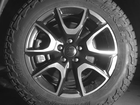 Used 2025 Jeep Compass Trailhawk image 12