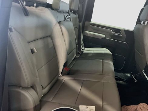 Used 2024 GMC Sierra 2500 SLT w/ SLT Premium Package AWD/4WD image 28
