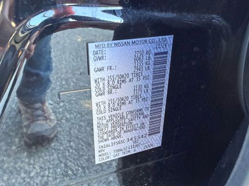 Certified 2025 INFINITI QX60 Luxe image 24