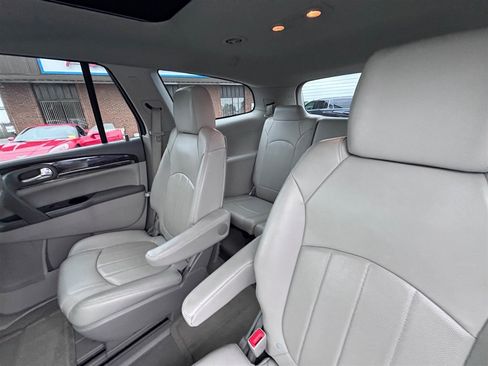 Used 2016 Buick Enclave Leather FWD image 18