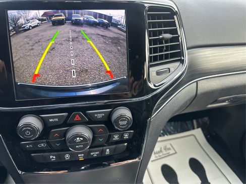 Used 2020 Jeep Grand Cherokee Limited w/ Trailer Tow Group IV AWD/4WD image 34
